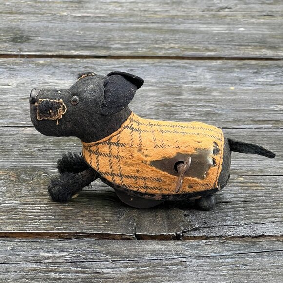 Vintage Schuco 1940s Clockwork Scotty Dog Tippy Tin Toy Windup with Key Germany - Picture 2 of 10